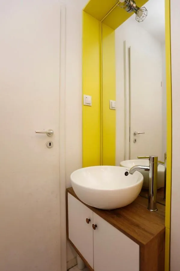 Platinum Apartment With 2 Bedrooms 布加勒斯特
